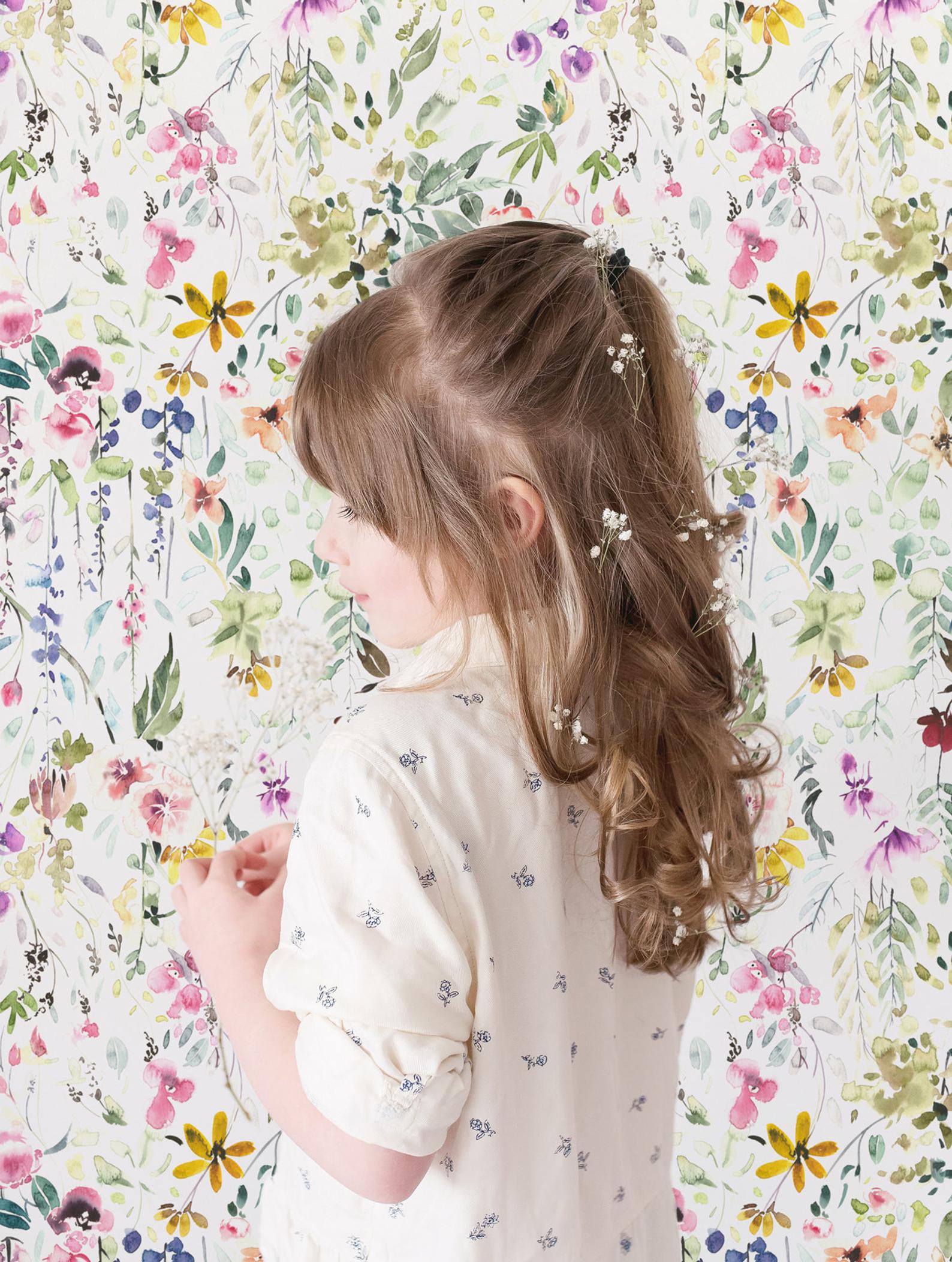 Fleefilo Floral Cluster Mural Wallpaper